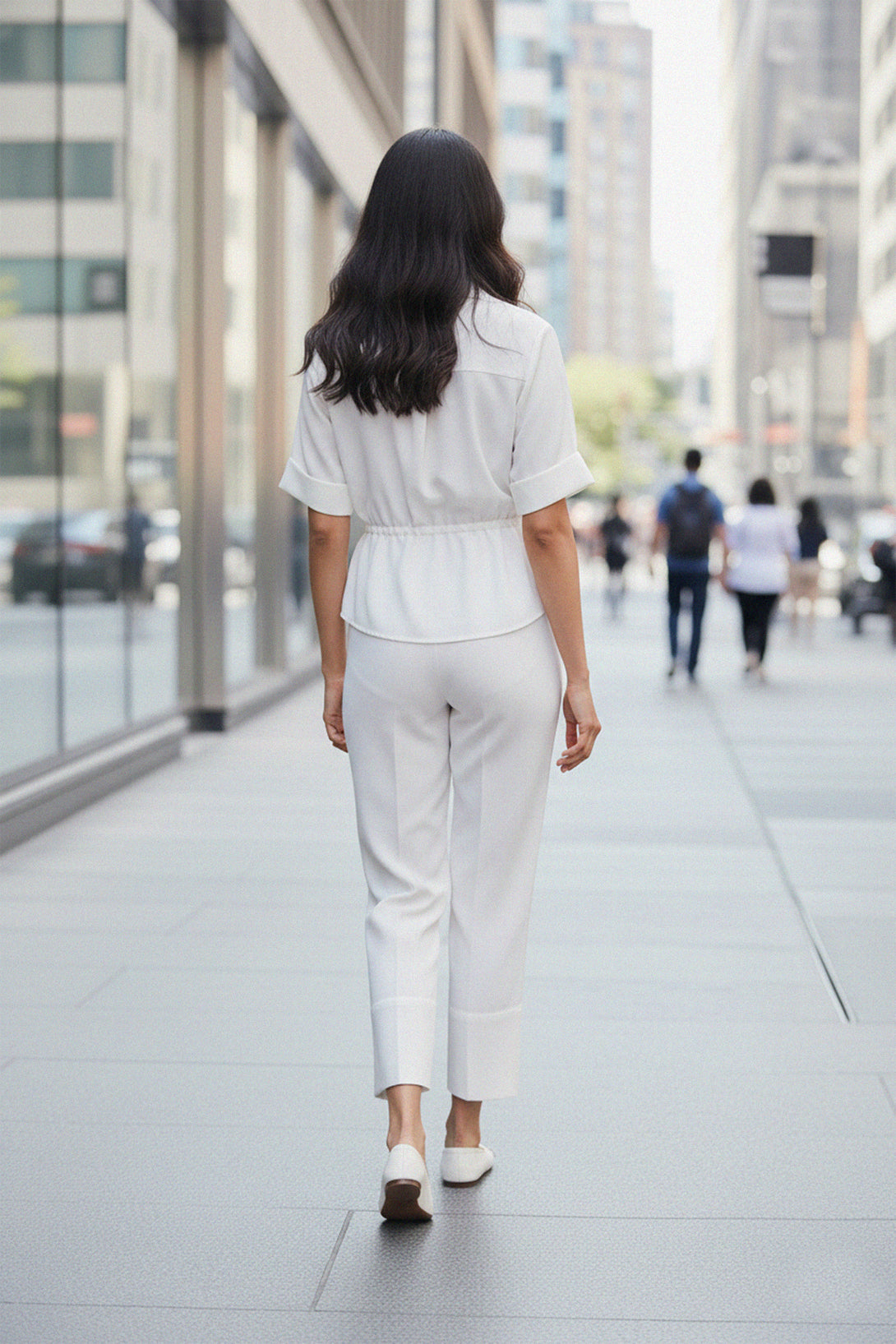 N ea Pari,
Short Shirt,
Cropped Shirt,
Cropped Button-Up,