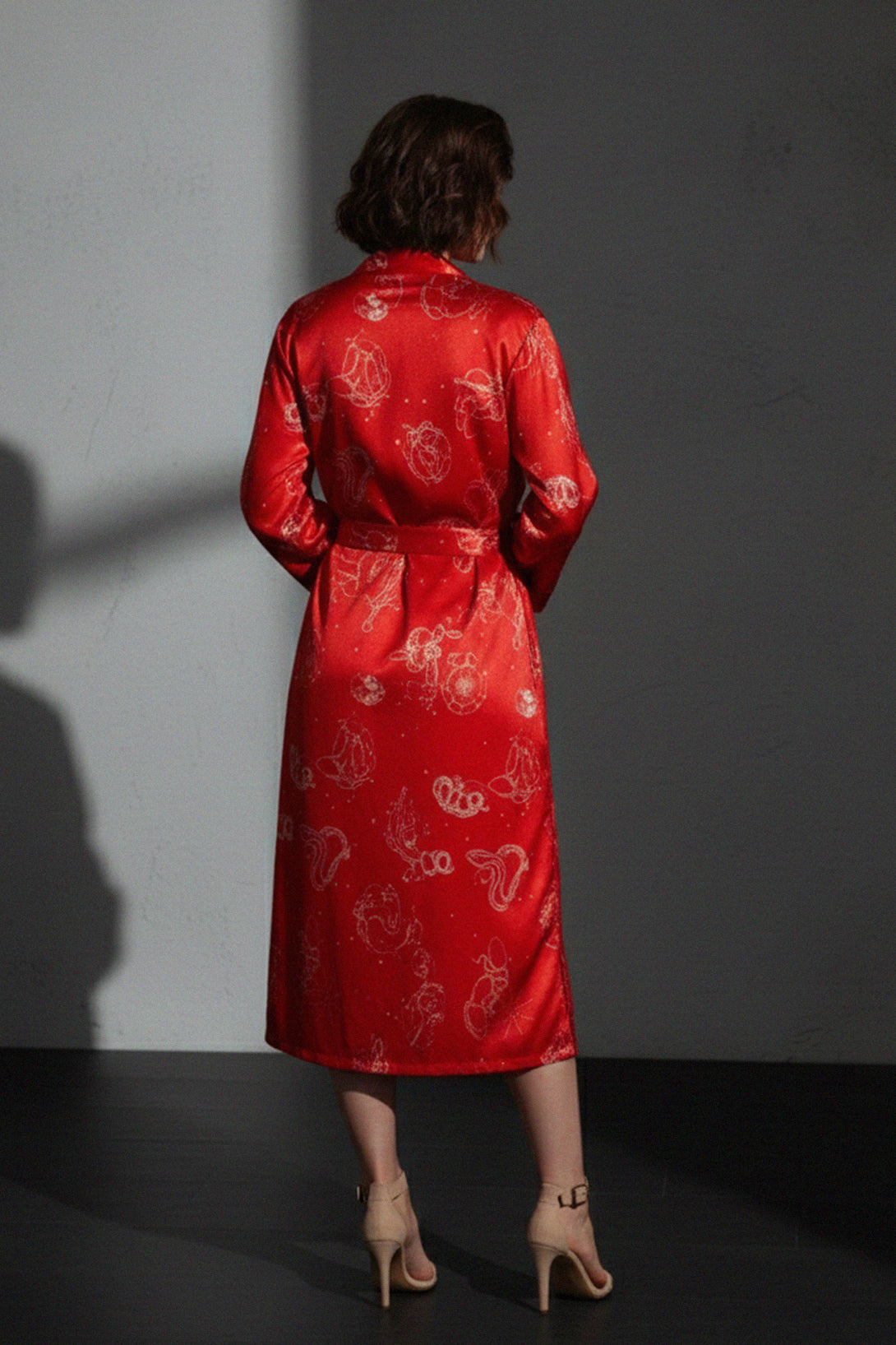 Shahida kimono lightweight, red robe women, duster ladies robe, modern elegant wear, stylish red kimono, womens casual robe