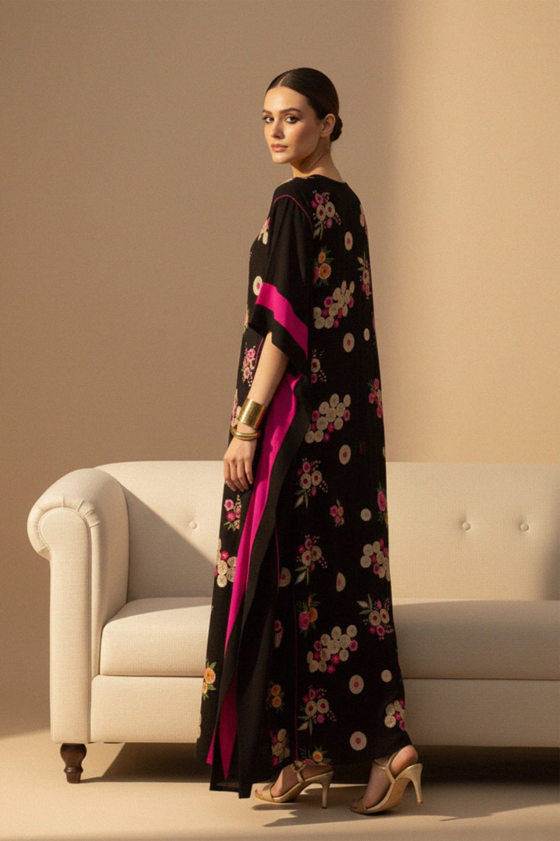 Elegant silk kaftan dresses,
High-end sequin kaftans for parties,
Custom couture caftans for events,
Shahida,