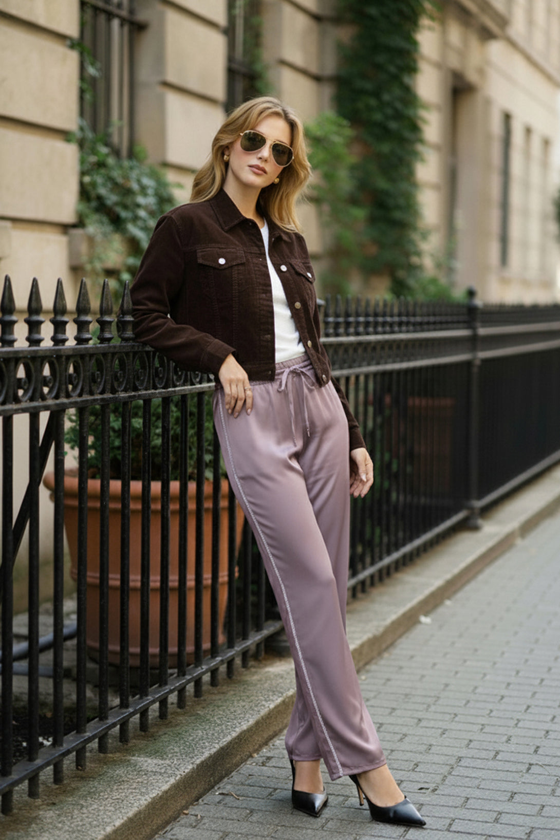 Shahida Parides, 
formal slim straight leg trousers,
cropped straight pants with trim,
straight pleated trousers,