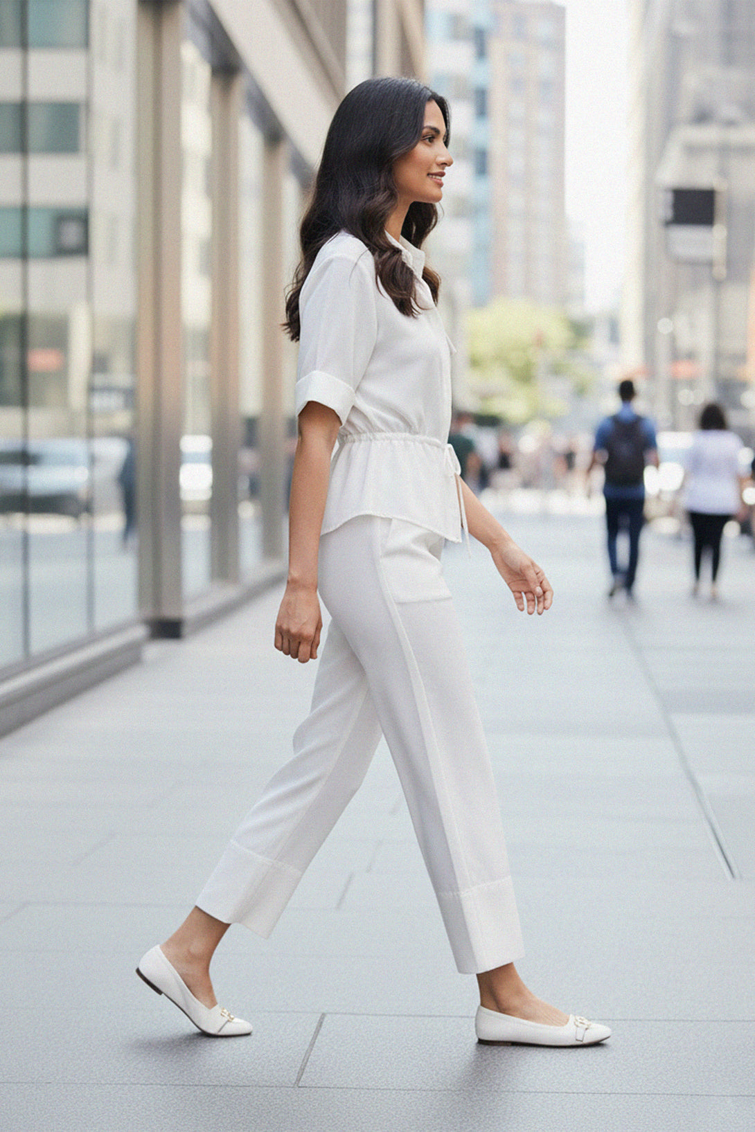 N ea Pari,
modern fit pants,
minimalist office wear,
how to style high rise pants,