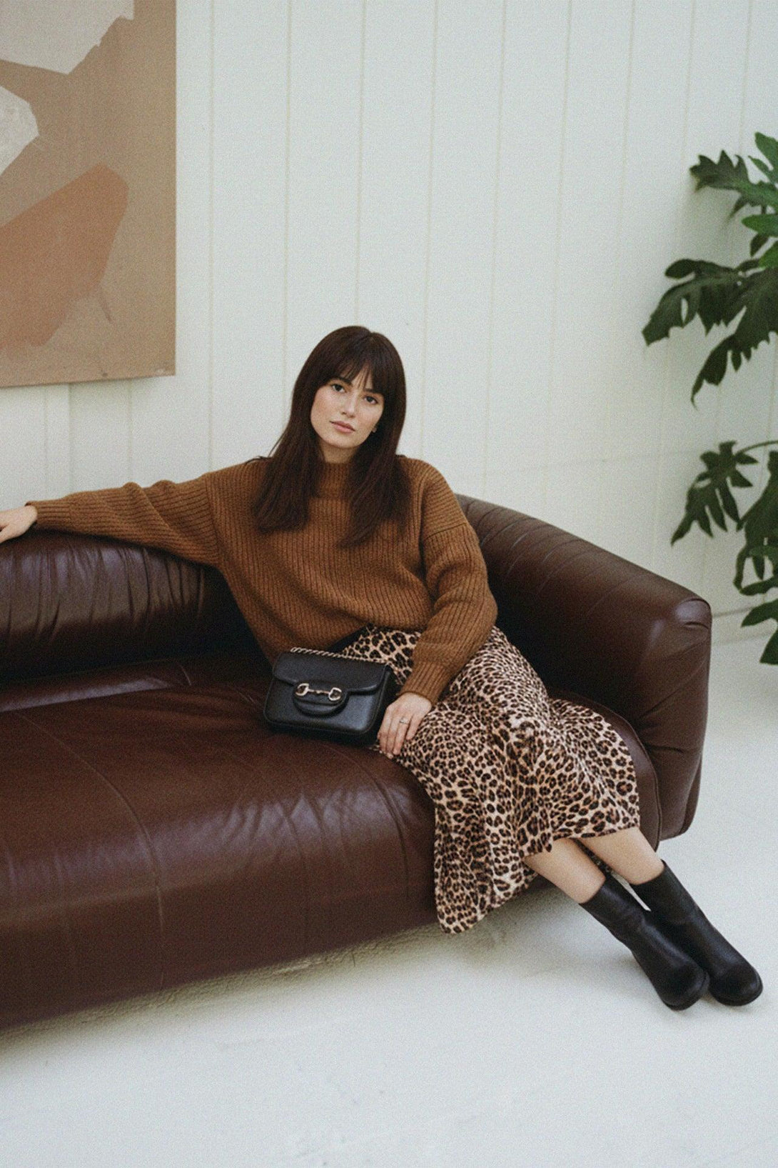 Shahida Parides,
knee length cute skirts,
high waisted midi skirt,
high waisted midi pencil skirt,