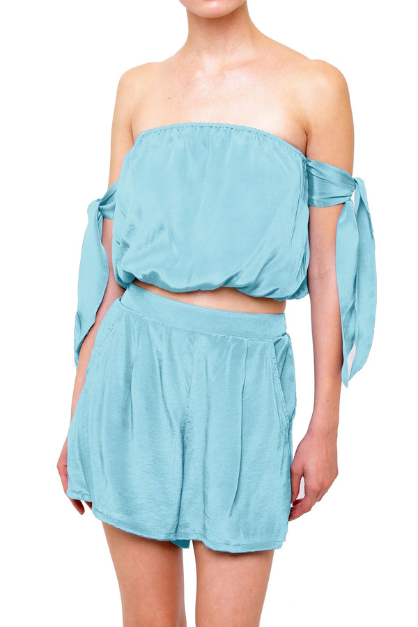 womens tops off the shoulder,
womens cropped tank tops,
women in crop tops,
Shahida Parides,