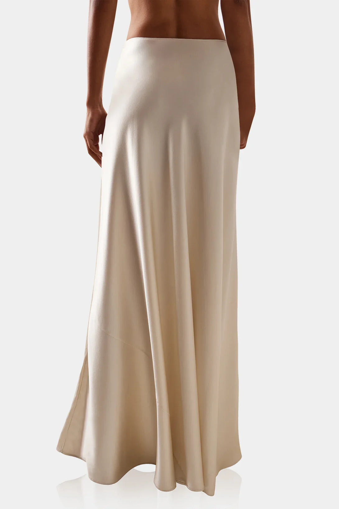 Shahida Parides,
silk skirt white,
silk skirt women,
white skirt silk,